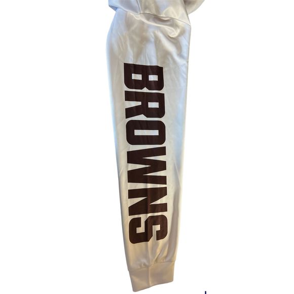 Cleveland Browns long sleeve shirt - Picture 3 of 4